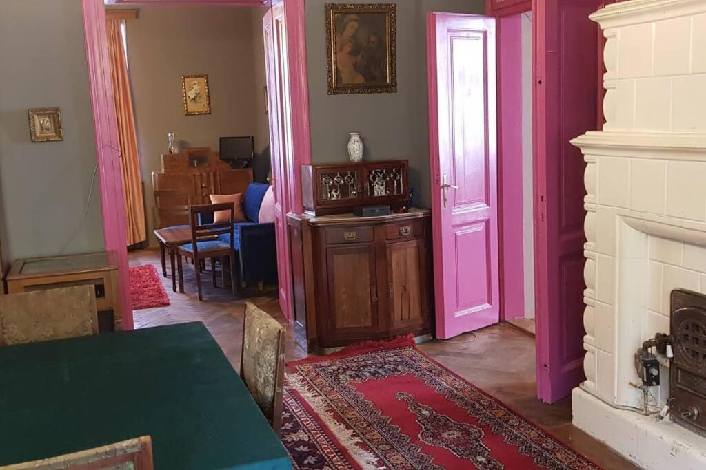 Josephine Central Villa & Garden Клуж-Напока Екстериор снимка